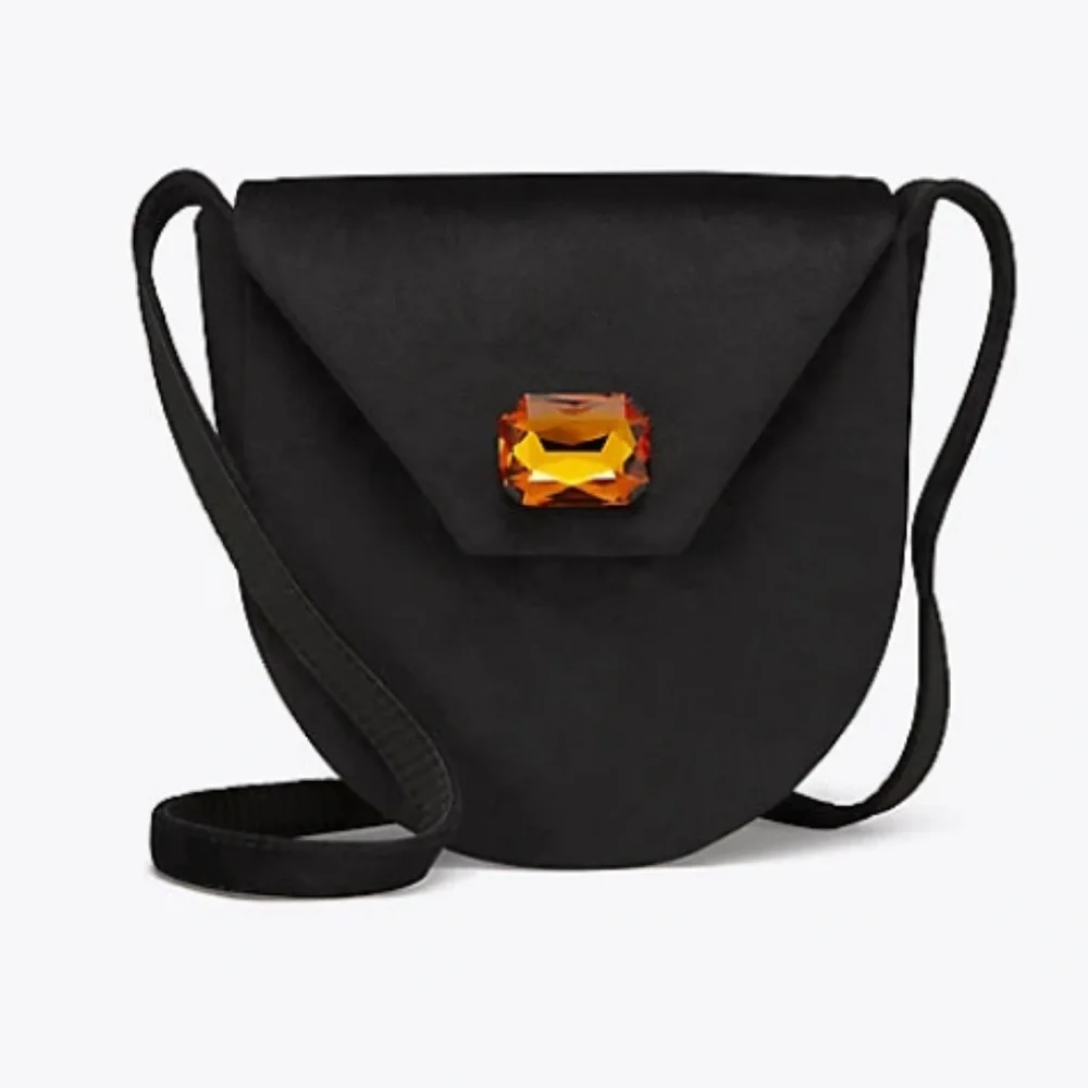 Tory Burch disclaimer color